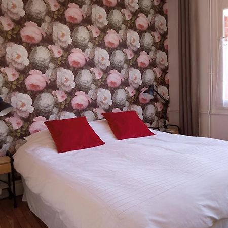 Au Pied Du Beffroi Apartment อาร์ราส ภายนอก รูปภาพ