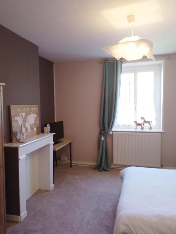 Au Pied Du Beffroi Apartment อาร์ราส ภายนอก รูปภาพ