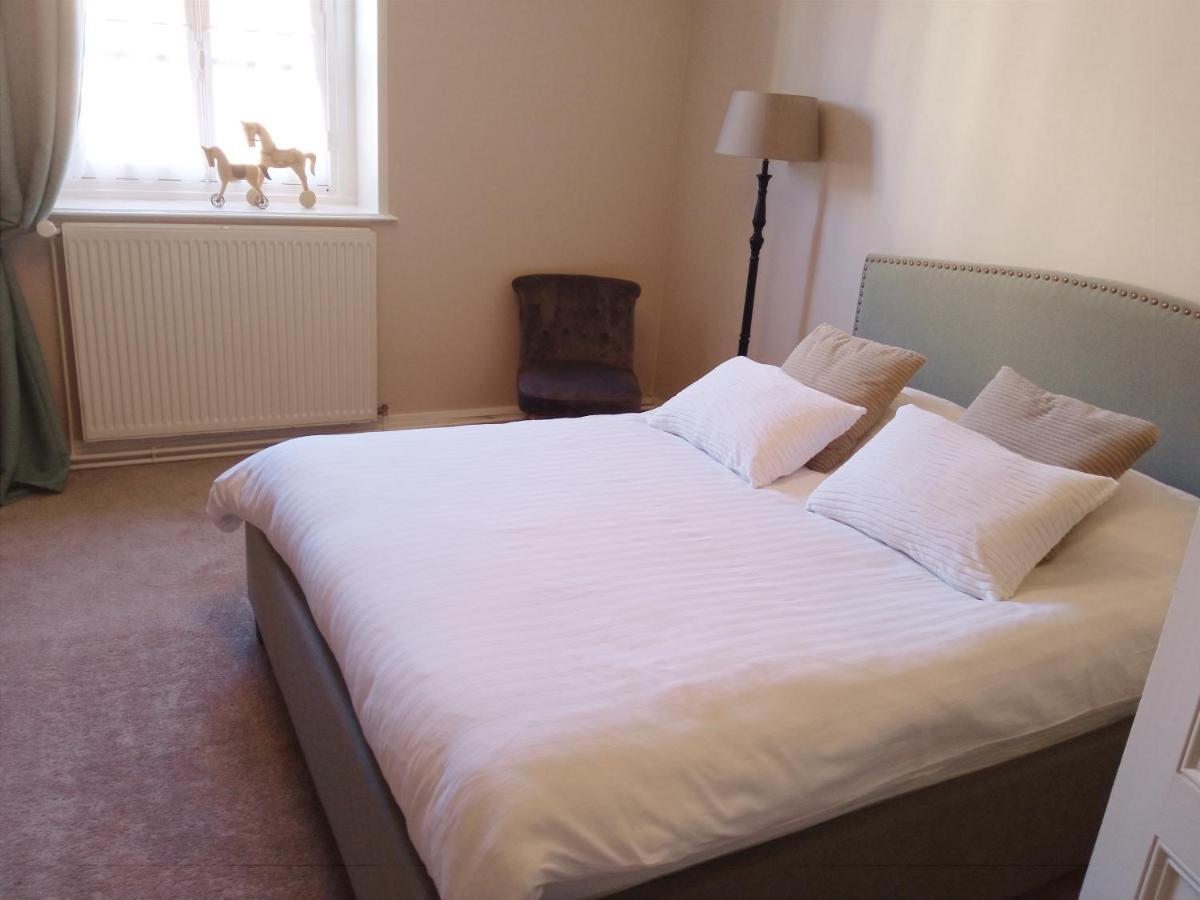 Au Pied Du Beffroi Apartment อาร์ราส ภายนอก รูปภาพ